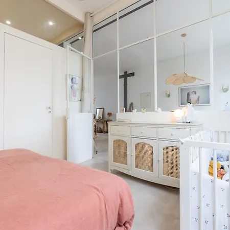 Luxurious Loft In The Heart Of Belleville Paris