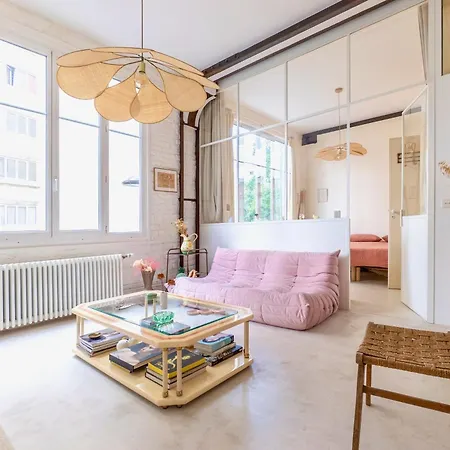 Luxurious Loft In The Heart Of Belleville